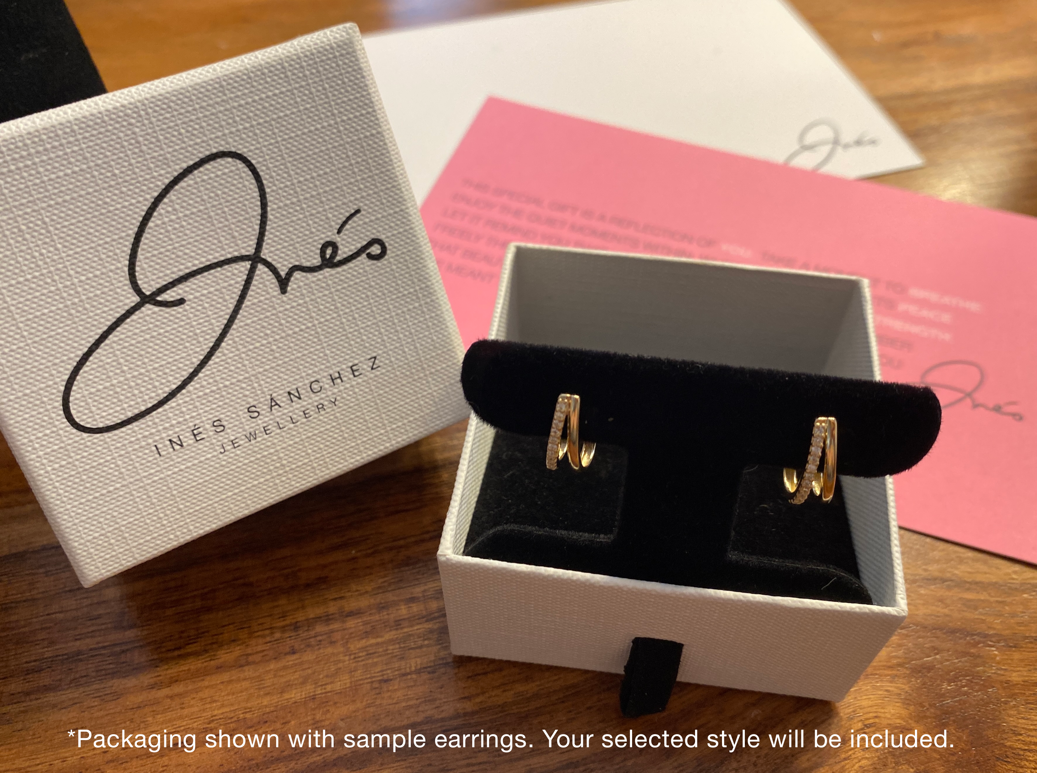 ARC DE ORO HOOP EARRINGS